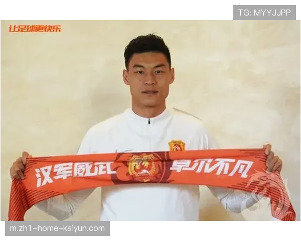 韩鹏飞头球冒顶失位置 延吉抓住机会扩大比分