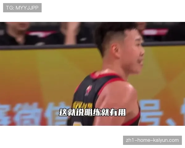 深圳外线火力压制对手防线 史密斯贺希宁王浩然三人组考验协防轮转