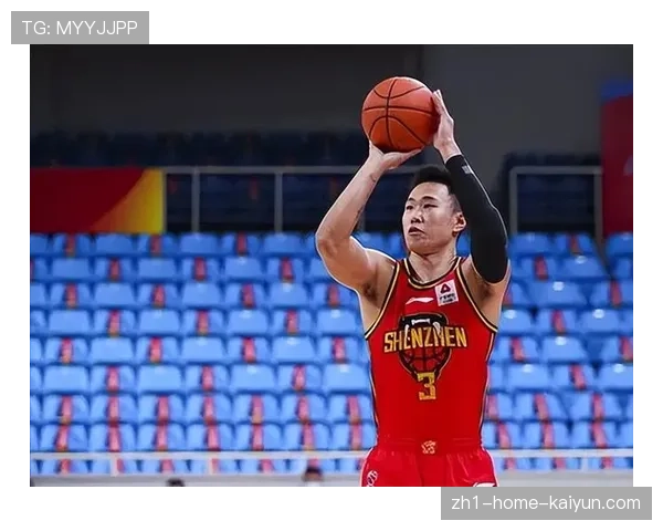 贺希宁抢断数据场均1.5次外线防守压迫性十足